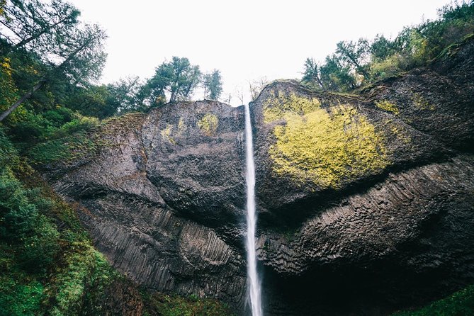 Multnomah Falls and Columbia River Gorge Waterfalls Tour Morning - Vista House adds history and another big view