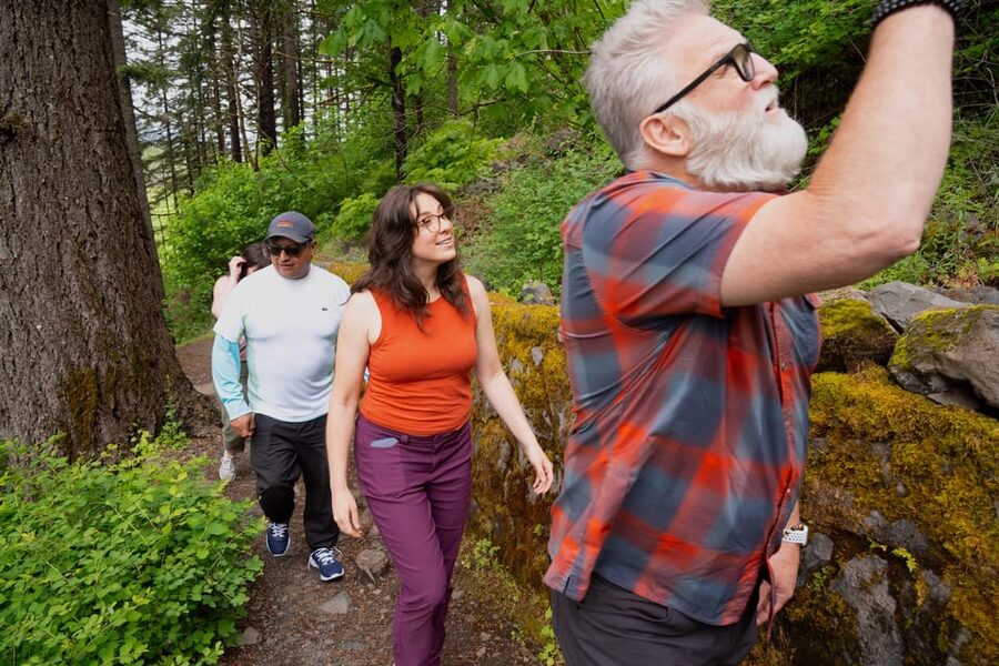 Multnomah Falls: Half-Day Tour of All 5 Major Waterfalls - Latourell Falls: a strong final waterfall