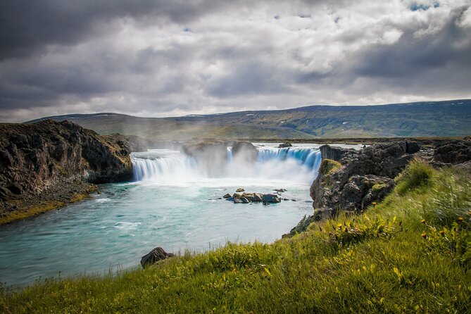 Myvatn Nature Baths & Goðafoss Waterfall Akureyri Shore Excursion - Cruise timing is the important risk