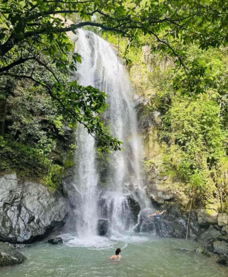 Nadi: Waterfall Tour Adventure with Refreshments and Lunch - What the $140 price covers