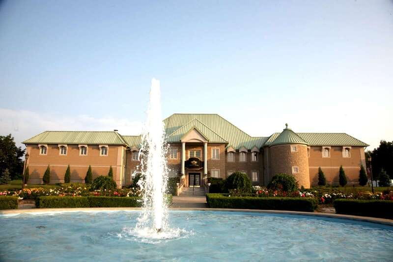 Niagara, Canada: Half-Day Winery Tour with Tastings - Is $113 a fair price?