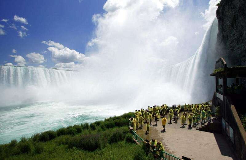 Niagara Falls: Boat, Journey Behind the Falls, & Tower Tour - Why this four-hour format works