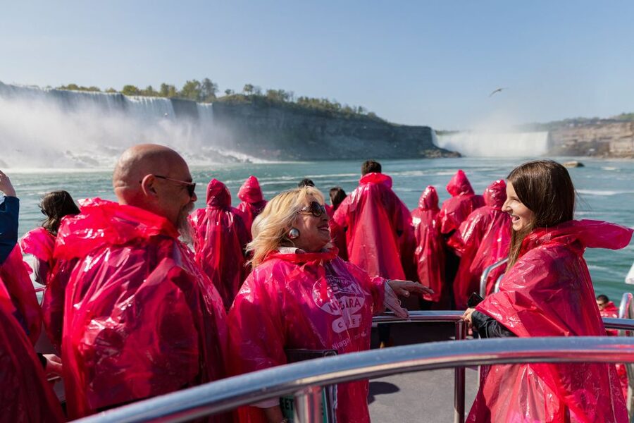 Niagara Falls: Boat Trip & Journey Behind the Falls Tour - What your guide adds to the day