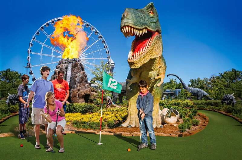 Niagara Falls, Canada: Clifton Hill 6 Attraction Fun Pass - The Niagara SkyWheel is the strongest admission