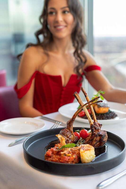 Niagara Falls, Canada: Dining Experience at The Watermark - Niagara Falls after dark