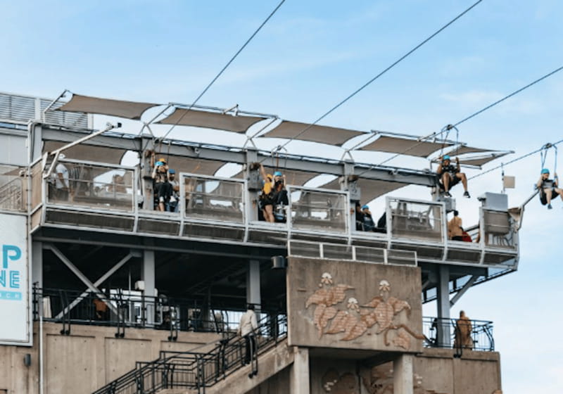 Niagara Falls, Canada: Early Bird Zip Line to The Falls - The 670-meter flight beside Niagara Falls