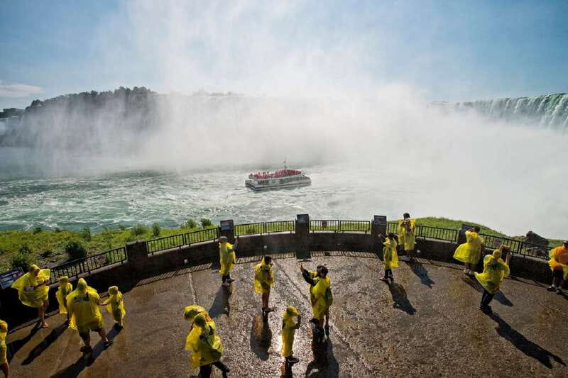 Niagara Falls, Canada: Sightseeing Tour with Boat Ride - Key points to know before booking