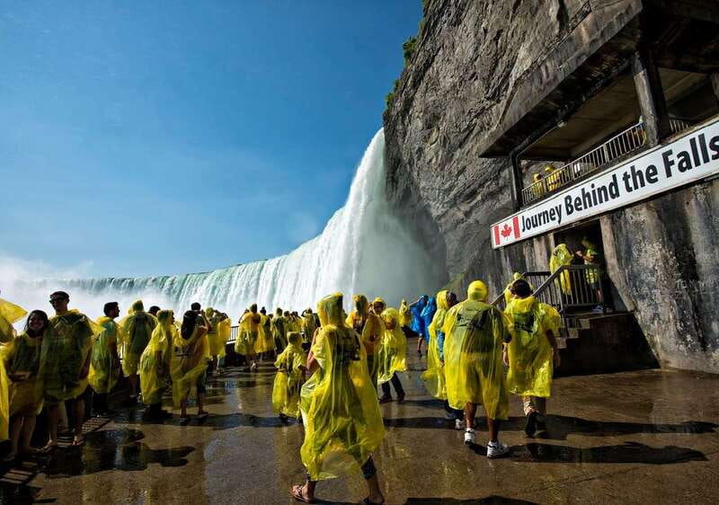 Niagara Falls, Canada: Sightseeing Tour with Boat Ride - Voyage to the Falls: the wettest part of the morning
