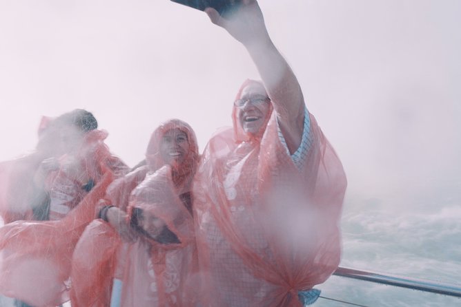 Niagara Falls Canada Tour: Helicopter, Boat, Behind Falls & Lunch - The driving tour adds context between the main stops