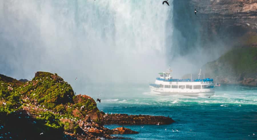 Niagara Falls Canada & USA: Small Group Deluxe Tour - Why this tour works for a first visit to Niagara Falls