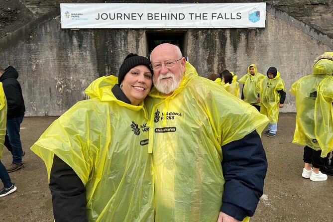 Niagara Falls Canada Walking Tour With Boat Cruise - What the guide adds, and where the tour is less essential