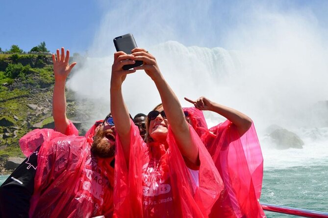Niagara Falls Canada Walking Tour With Boat Cruise - Should you book the walking tour and boat cruise?