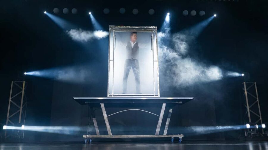 Niagara Falls, Canada: Wild Magic Show Ticket - Should you book Wild Magic?