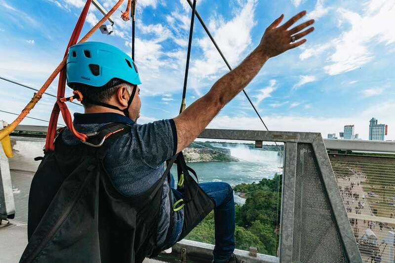 Niagara Falls, Canada: Zipline to The Falls - Practical booking advice