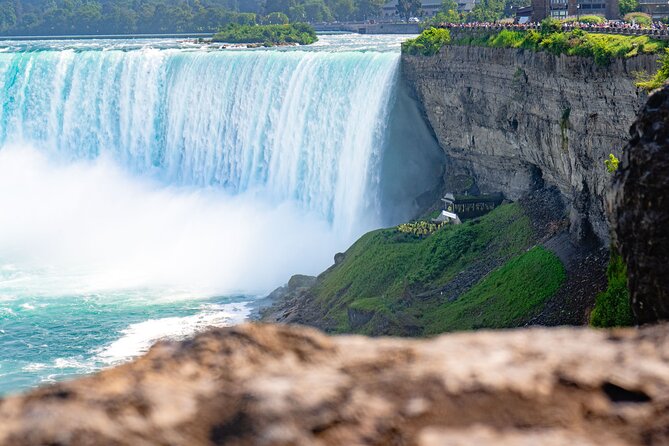 Niagara Falls Day Tour from Toronto and Skip the Line Boat Cruise - Maple Leaf Place and the maple tasting stop