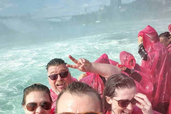 Niagara Falls Day Tour from Toronto and Skip the Line Boat Cruise - One hour in Niagara-on-the-Lake