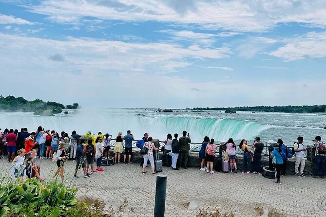 Niagara Falls Day Tour Includes Boat Cruise, Winery Stop & Lunch - Why this Toronto day trip works