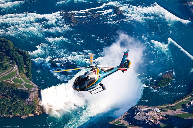 Niagara Falls from Toronto: Skip-the-Line Boat & Skylon Tower - Table Rock and three hours around Niagara Falls