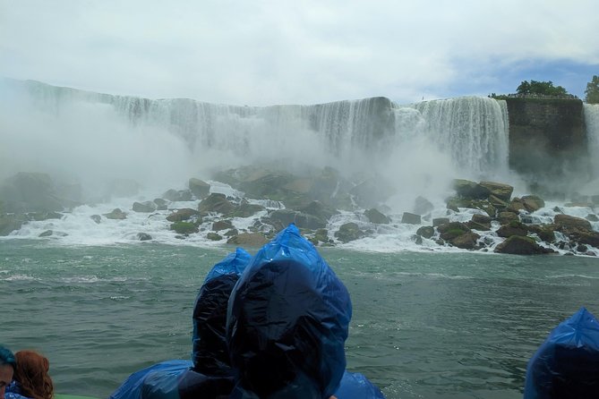 Niagara Falls in 1 Day: Tour of American and Canadian Sides - Canadian-side views at Table Rock and Queen Victoria Park
