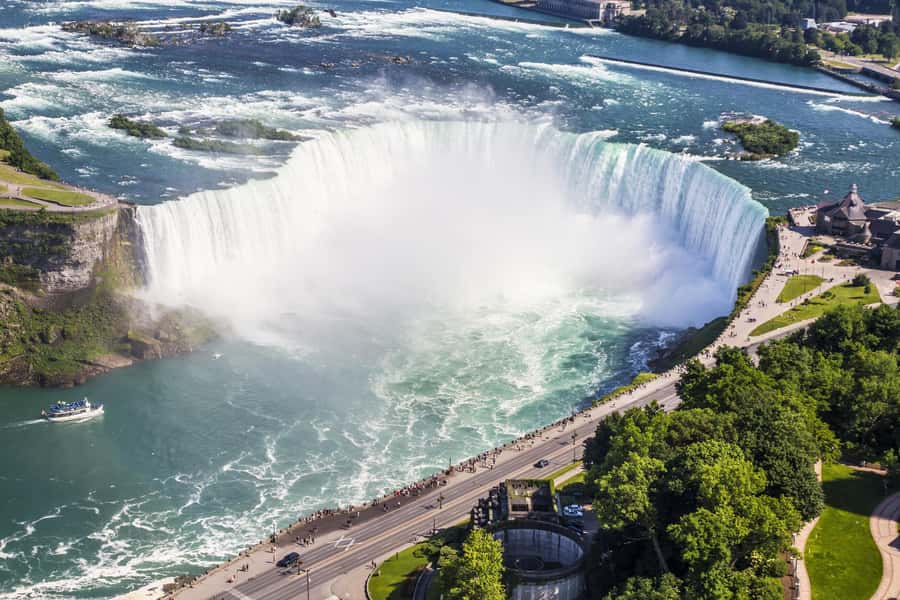 Niagara Falls: Maid of the Mist & Cave of the Winds Tour - American Falls and Luna Island viewpoints