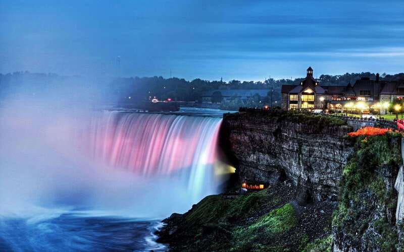 Niagara Falls: Night Tour w/ 3 Course Dinner & Light Show - Taking control of the Falls at the Illumination Tower