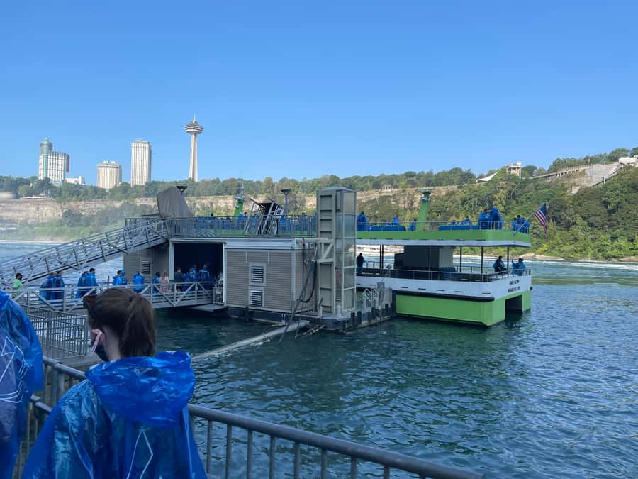 Niagara Falls, NY: Maid of the Mist Boat and Walking Tour - Key points at a glance