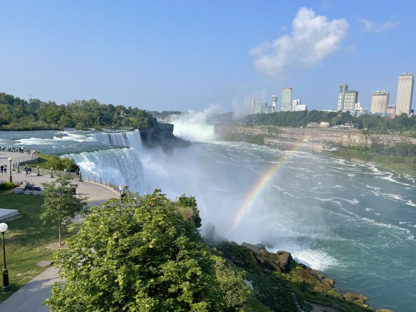 Niagara Falls, NY: Maid of the Mist Boat and Walking Tour - History, legends, and the value of a live guide