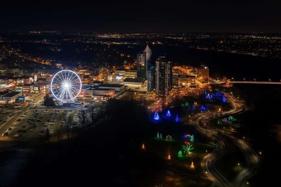 Niagara Falls: Skylon Tower, Fireworks & Walking Tour Canada - Practical details for a smoother evening