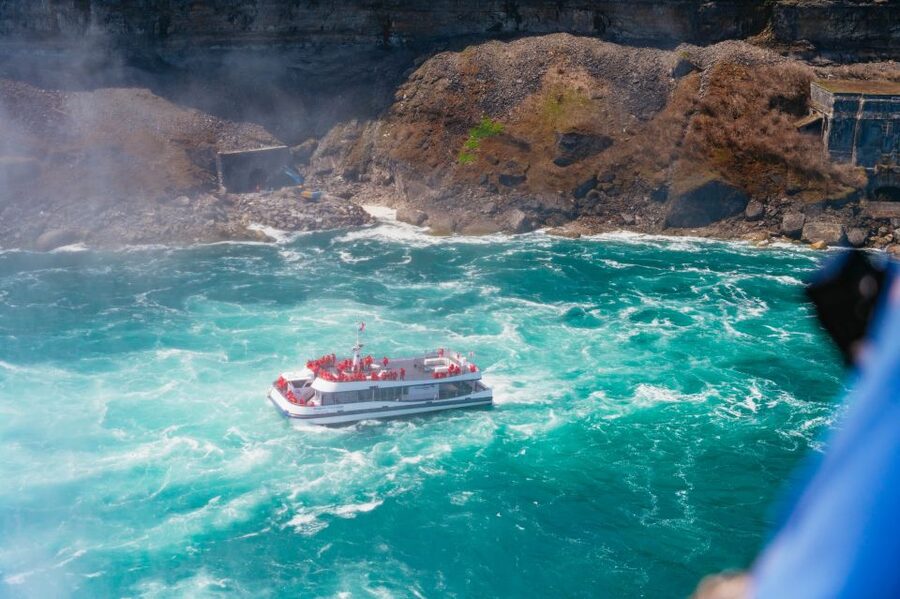 Niagara Falls, USA: American Tour & Maid of The Mist - Why this American-side tour works well