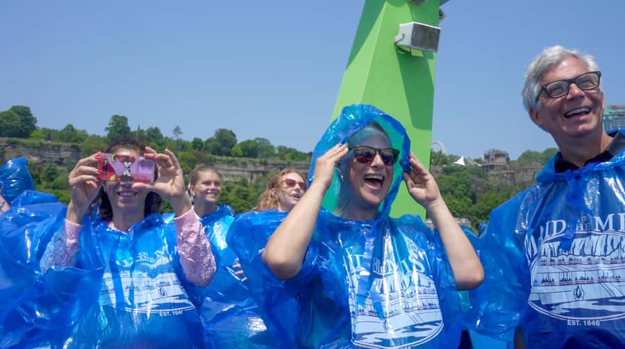Niagara Falls USA: Cave of the Winds & Maid of the Mist Ride - Starting above the Maid of the Mist