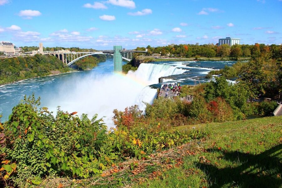 Niagara Falls, USA: Day & Night Small Group Tour with Dinner - Whirlpool State Park and the force below