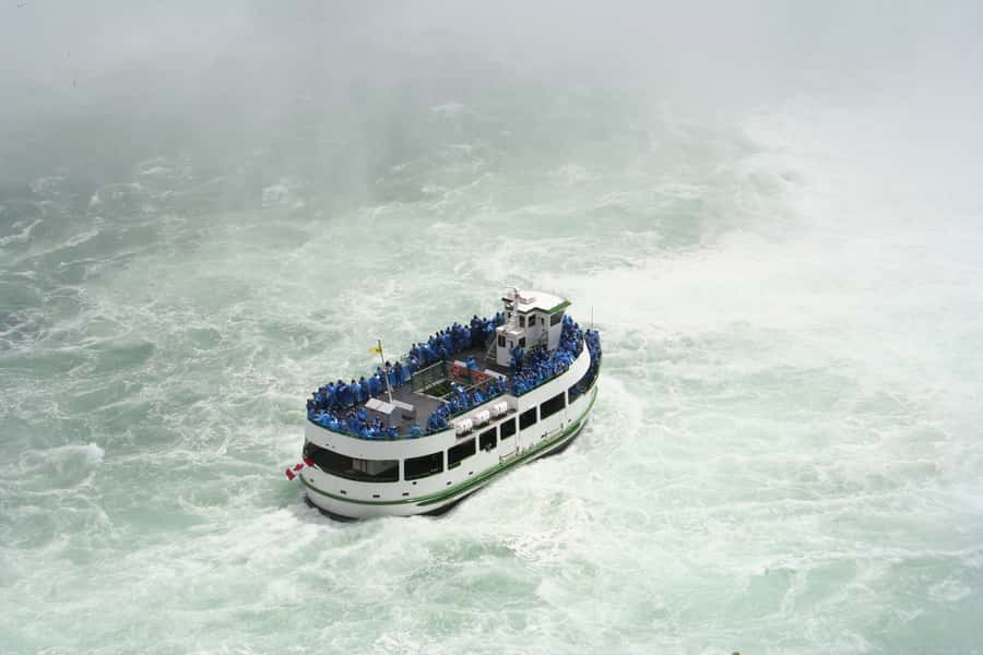 Niagara Falls USA: Day/Night Tour with Light Show & Boat - American Observation Tower and the river views