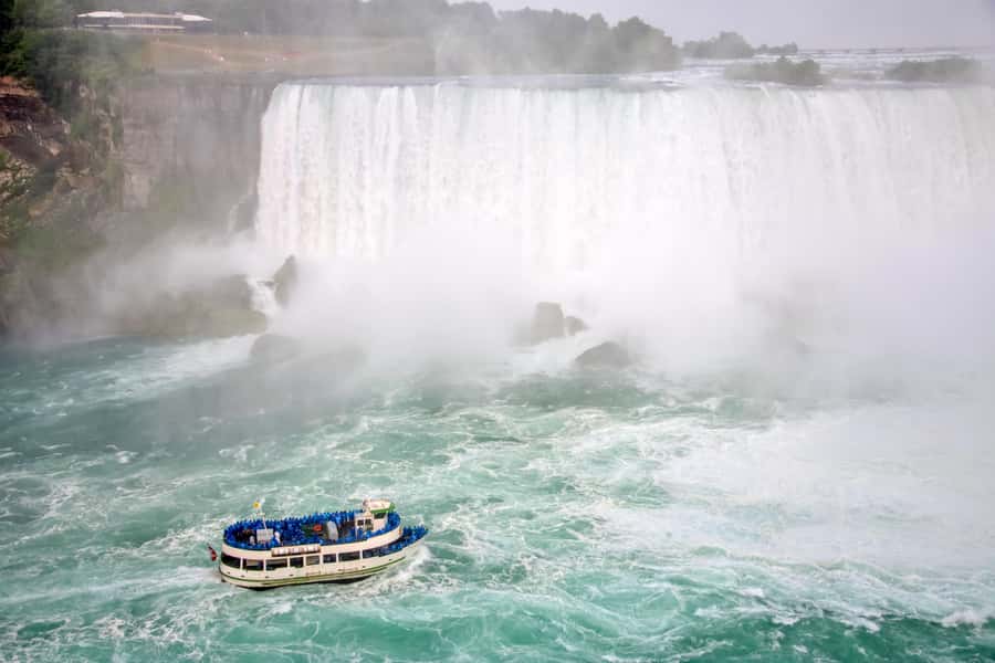 Niagara Falls, USA: Illumination Tour with Maid of the Mist - The Evening Illumination Needs Careful Timing