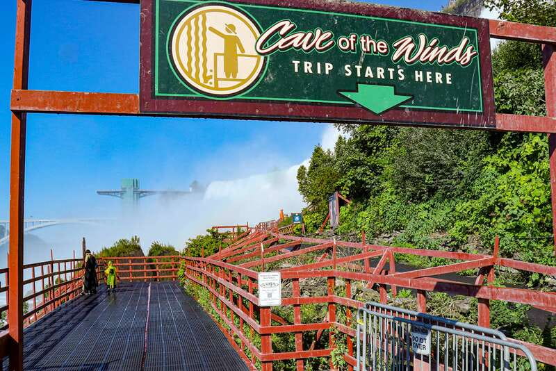 Niagara Falls, USA: Maid of Mist & Cave of Winds Combo Tour - Maid of the Mist and the Horseshoe Falls basin