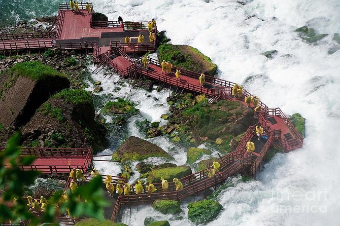 Niagara Falls USA: Maid of the Mist & Cave Adventure - Goat Island and Luna Island: smaller stops with big views