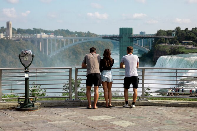Niagara Falls USA: Maid of the Mist & Cave Adventure - A guide can make the difference