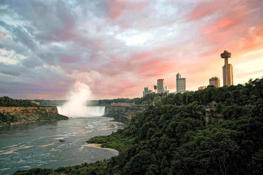 Niagara Falls: Walking Tour with Skip-the-Ticket-Line Boat - Why the priority access matters