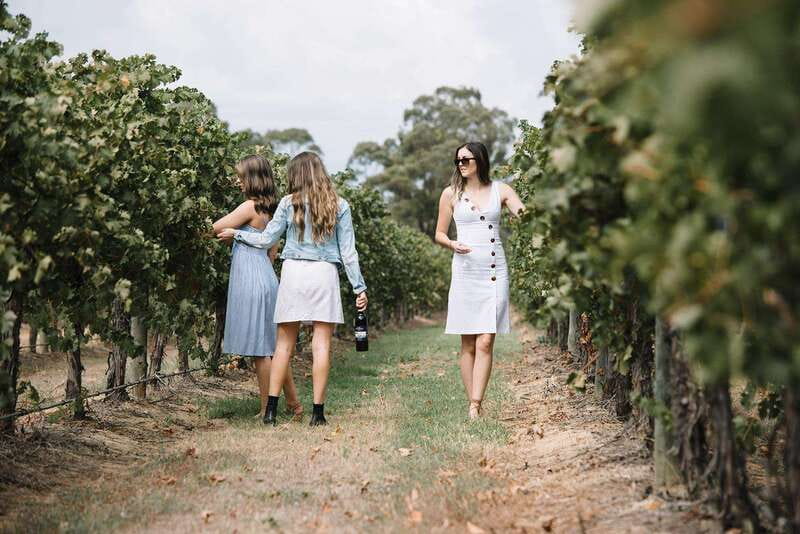 Niagara Falls: Winter Niagara Wine Tour with Transportation - The guide can shape the whole day