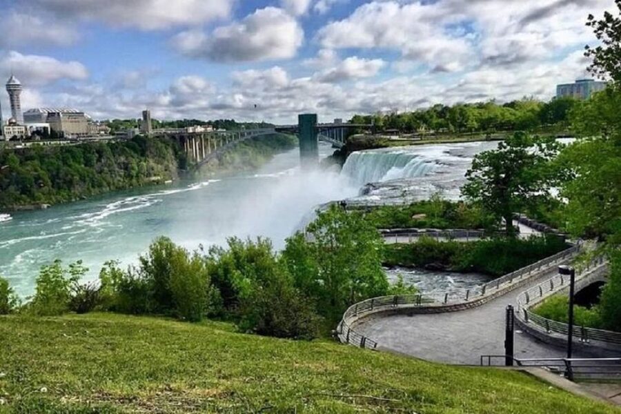 Niagara USA: Daredevil Tour - Terrapin Point and the Horseshoe Falls