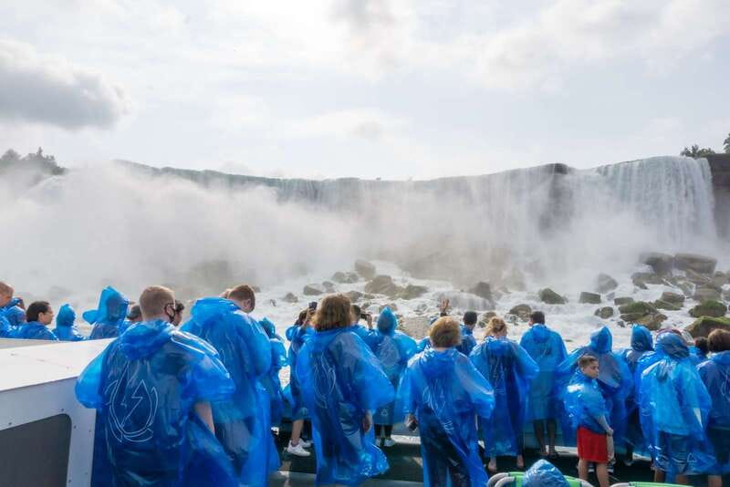 Niagara USA: Daredevil Walking Tour & Maid of Mist Boat Ride - Goat Island and Luna Island viewpoints
