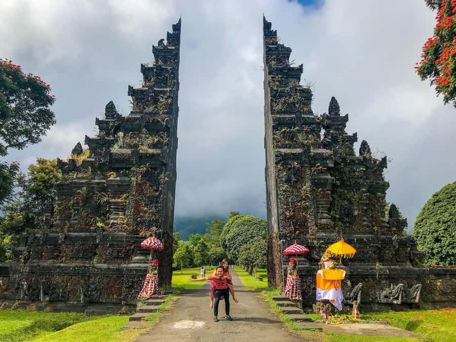 North Bali: Banyumala Waterfall and Ulun Danu Beratan Temple - Handara Gate: a famous frame with a golf resort behind it