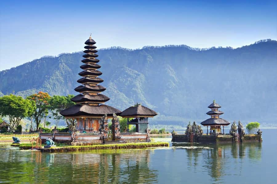 North Bali: Banyumala Waterfall and Ulun Danu Beratan Temple - Banyumala Waterfall: the reason to pack swimwear