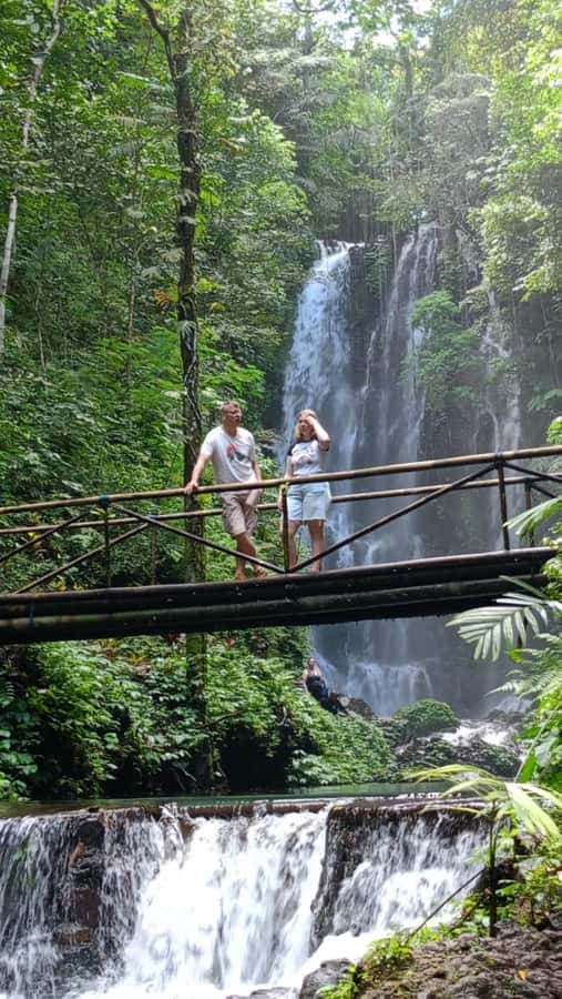 North Bali: Explore Munduk Waterfall Trekking Experience - Coffee and Balinese cakes give your legs a break