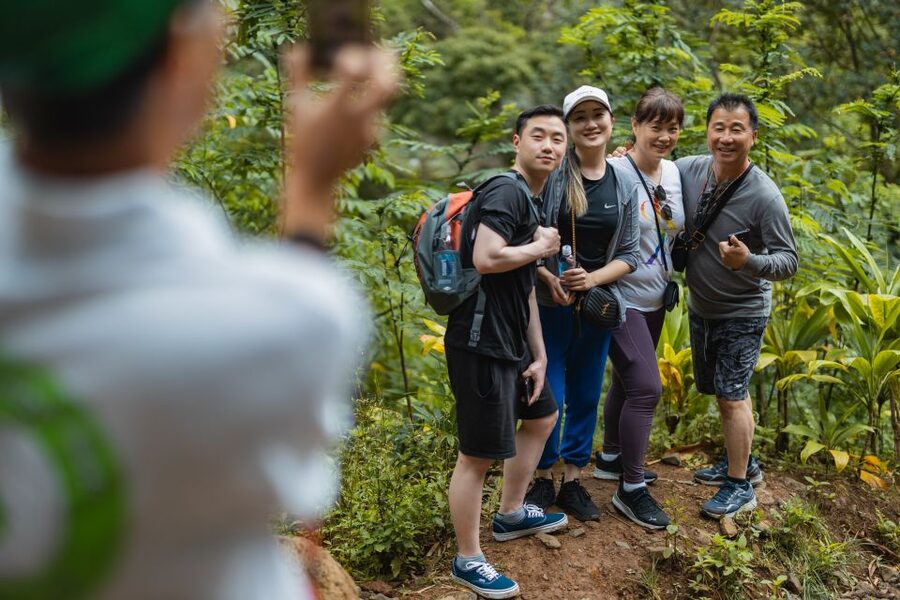 Oahu: Manoa Falls Waterfall Hike with Lunch and Transfers - What to Wear and Pack