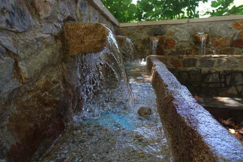 Off-Road: Waterfall, Lake Kournas, Gorges, Preveli Palms - Azilakas and the short village stops