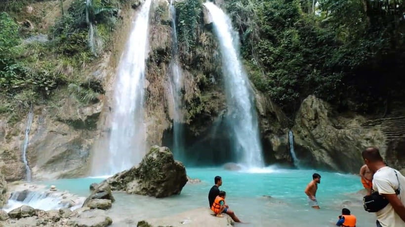Oslob: Whaleshark Swimming, Inambakan Falls & Moalboal Tour - Why this South Cebu route works