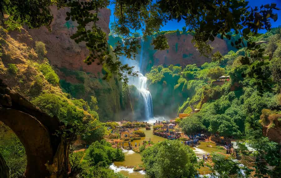 Ouzoud Waterfalls: Majestic Guided Hike and Adventure - First views of the 110-meter falls