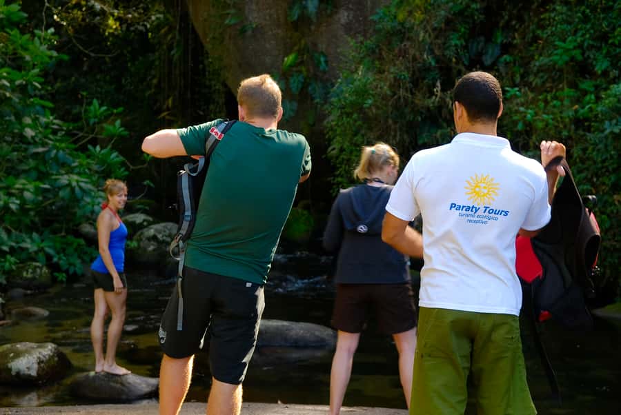 Paraty: Jungle Waterfalls and Cachaça Distillery Jeep Tour - Lunch beside the Pereque-açu River