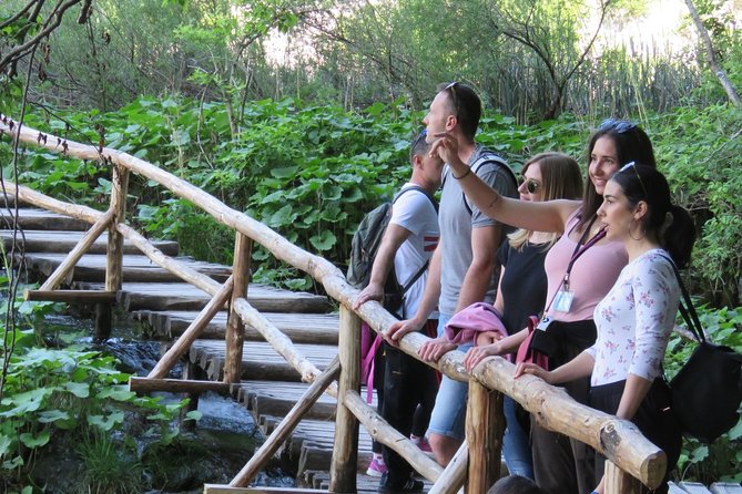 Plitvice and Rastoke day trip from Zagreb w/ticket (guar. dep.) - How hard is the walking?
