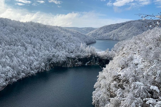 Plitvice Lakes 3,5h tour with panoramic boat ride - Why the private guide is worth considering
